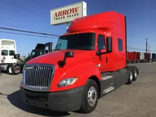 2019 INTERNATIONAL LT