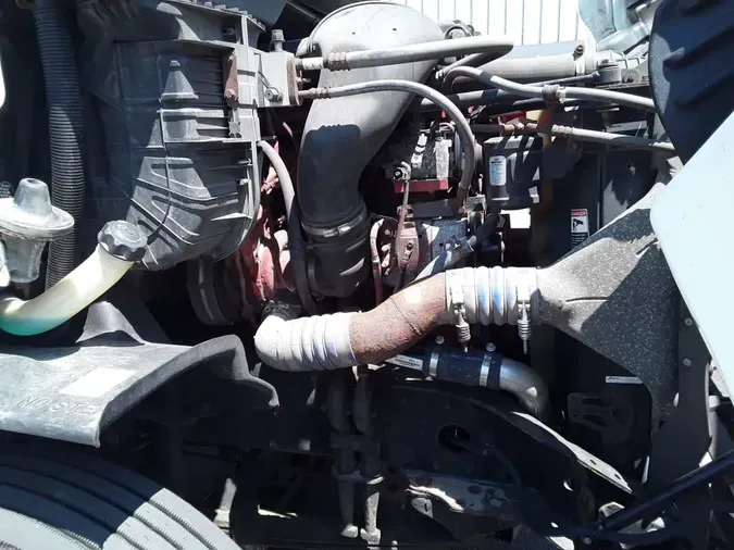 2015 FREIGHTLINER CASCADIA 113