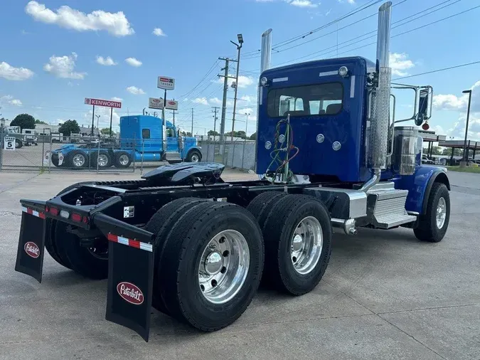 2024 Peterbilt 389