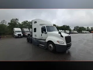 2022 International LT