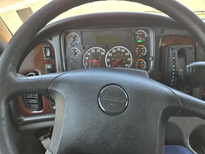 2020 Freightliner Business Class M2 106