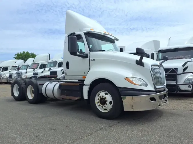 2019 NAVISTAR INTERNATIONAL LT625 DAYCAB T/A