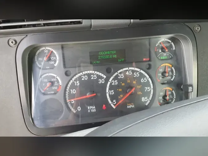 2020 FREIGHTLINER/MERCEDES CASCADIA 125c16eeb5f4facd12127b3eaf518ecc681