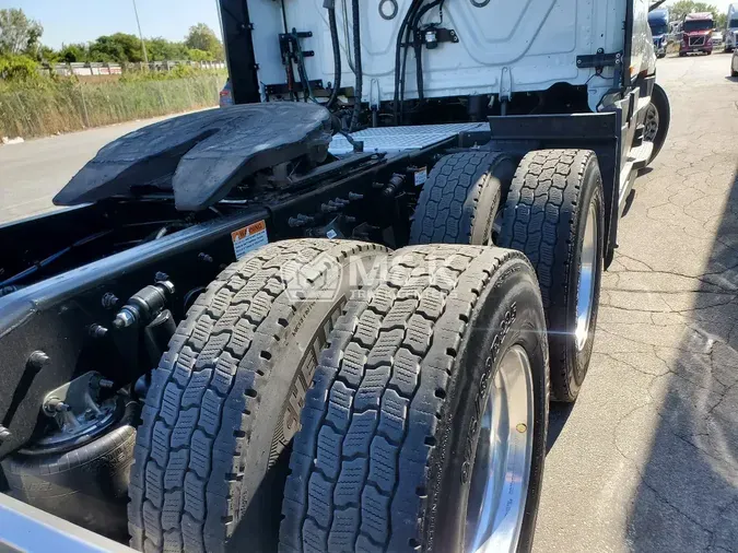 2022 FREIGHTLINER CASCADIA 126