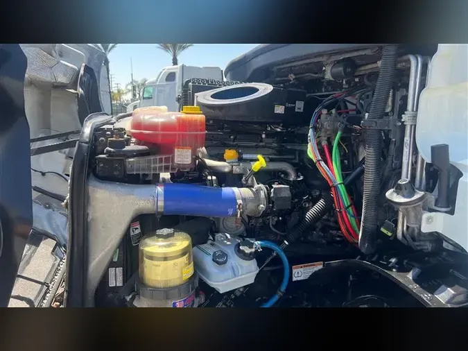 2020 FREIGHTLINER CA116
