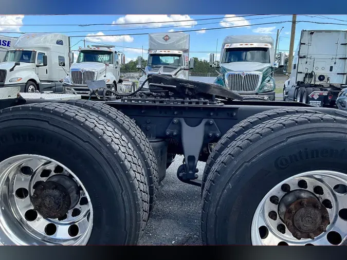 2019 INT LT625 6x4