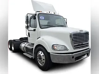 2023 Freightliner Business Class M2 112
