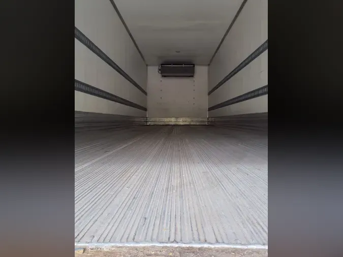 2019 FREIGHTLINER/MERCEDES M2 106