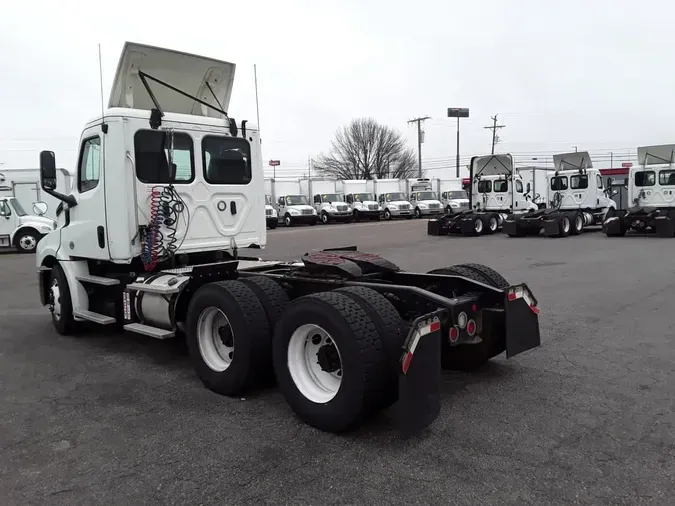 2019 FREIGHTLINER/MERCEDES NEW CASCADIA PX12664