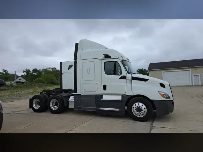 2020 Freightliner Cascadia
