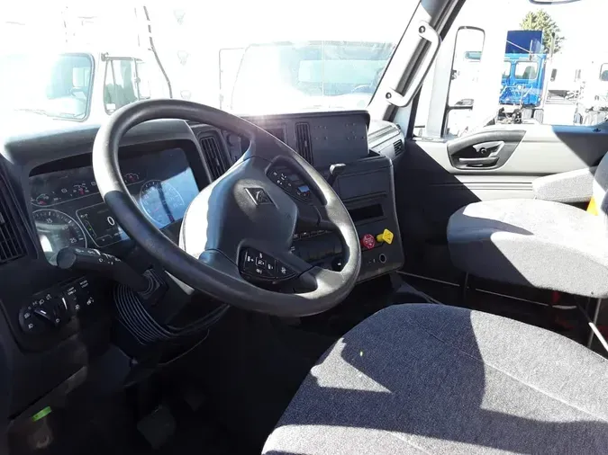 2018 NAVISTAR INTERNATIONAL LT625 DAYCAB T/A