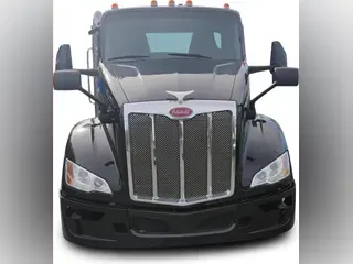 2022 Peterbilt 567