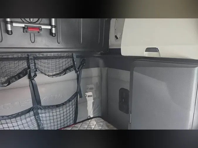 2022 Freightliner Cascadia 126c18bb43a316075f2d0dd95150e66278a