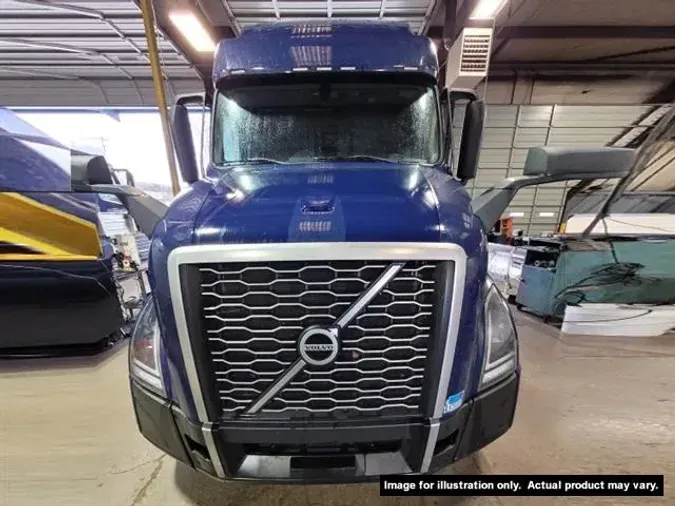 2022 VOLVO VNL760