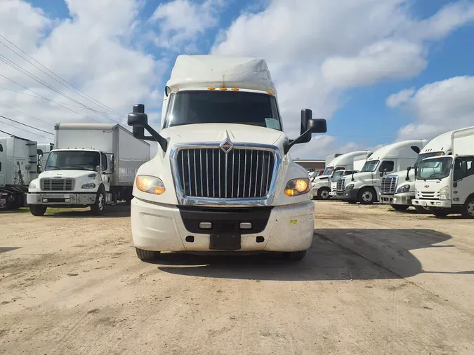 2020 NAVISTAR INTERNATIONAL LT625 SLPR CAB