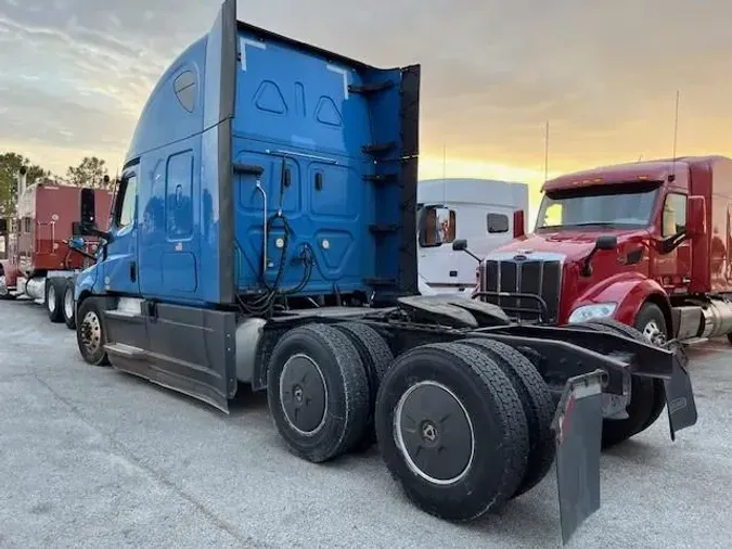 2021 Freightliner Cascadia