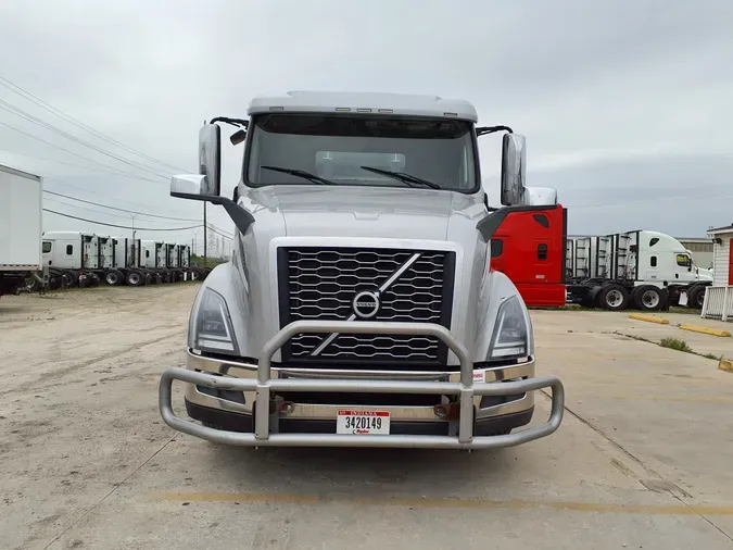 2018 VOLVO VNL64TRACTOR