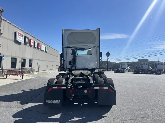 2023 International LT625