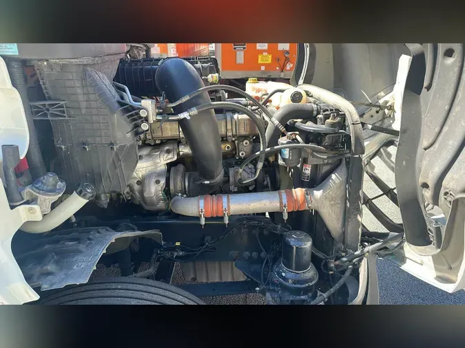 2020 Freightliner Cascadia 126