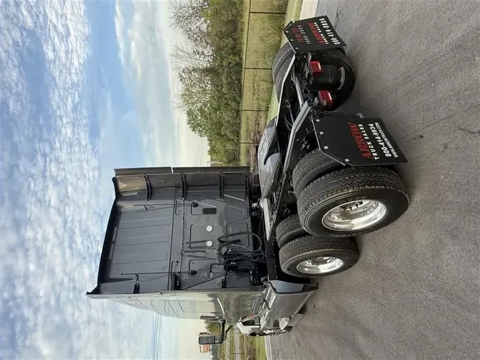 2022 INTERNATIONAL LT625