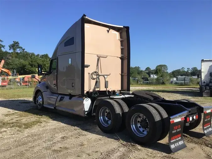 2021 KENWORTH T680c1a9431d84c960c62d264b93bd9f5f2f