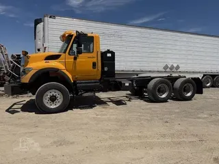 2011 INTERNATIONAL WORKSTAR 7600