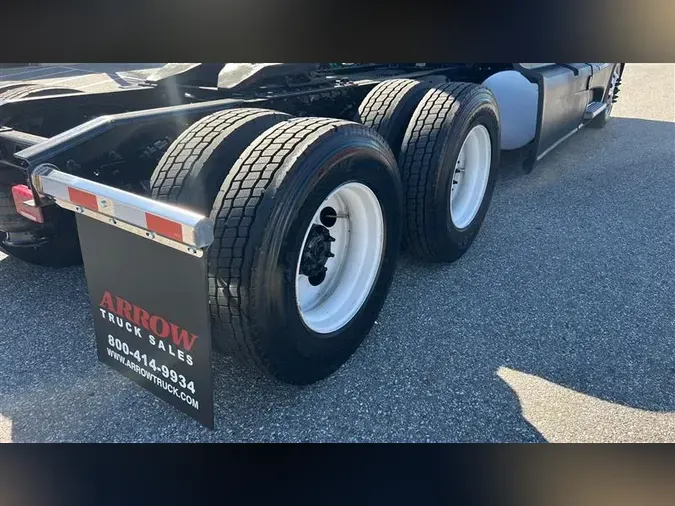 2022 INTERNATIONAL LT