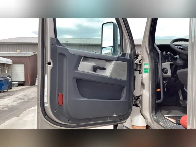 2020 Freightliner Cascadia