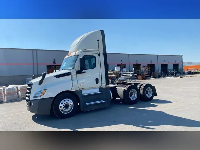 2021 Freightliner Cascadia 126c1aecc31fc5ff4dc6f44c43cefae7e0f