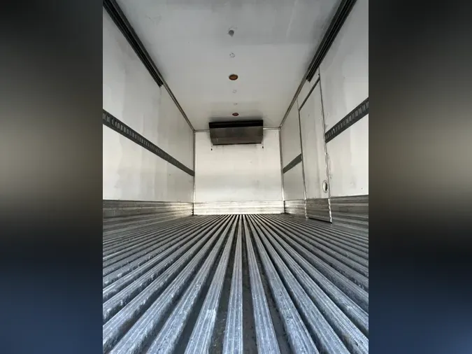 2019 ISUZU NQR