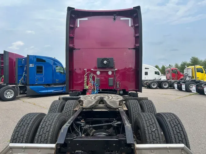 2022 Kenworth T680