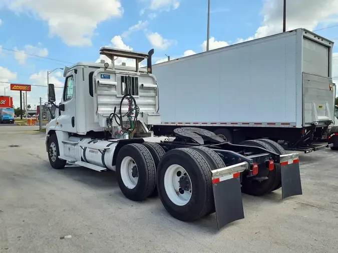 2019 FREIGHTLINER/MERCEDES CASCADIA 125c1b6e7525715166b0bb8757c62544d09