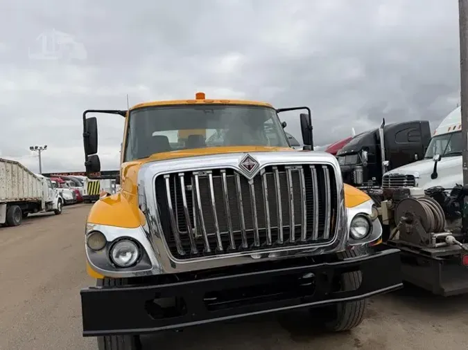 2010 INTERNATIONAL WORKSTAR 7300