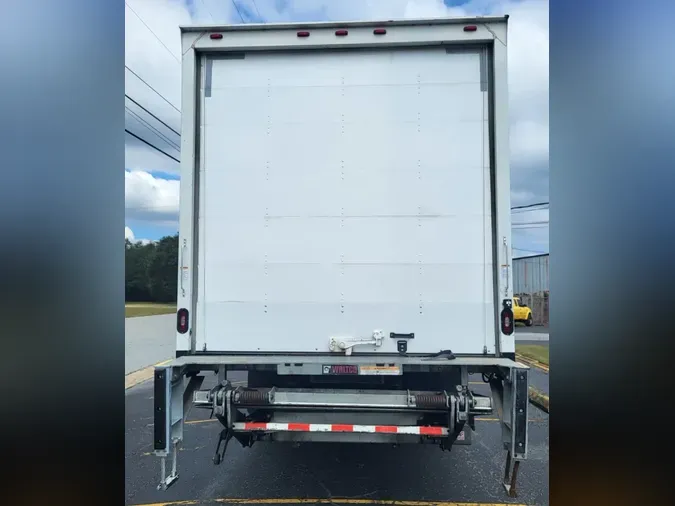 2019 FREIGHTLINER M2 106