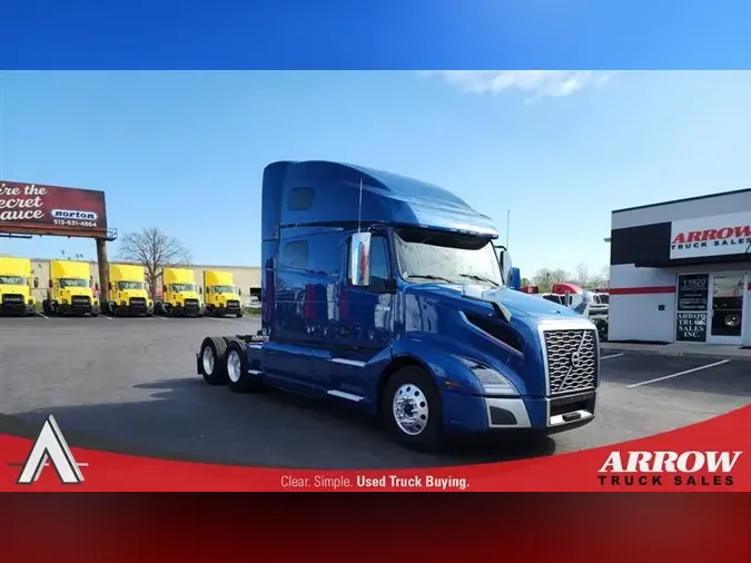 2023 VOLVO VNL760