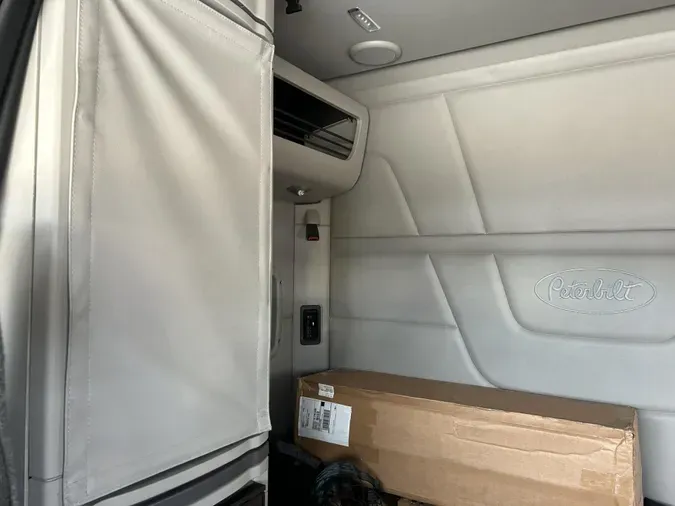 2021 Peterbilt 567