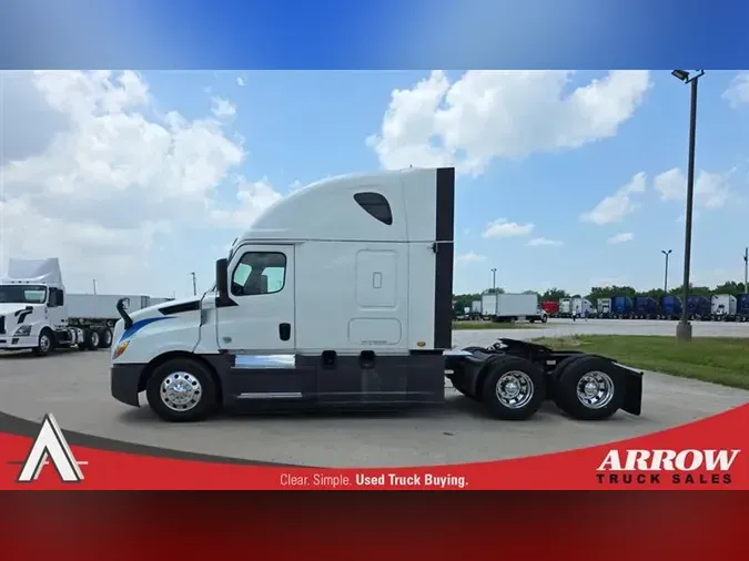 2020 FREIGHTLINER CA126