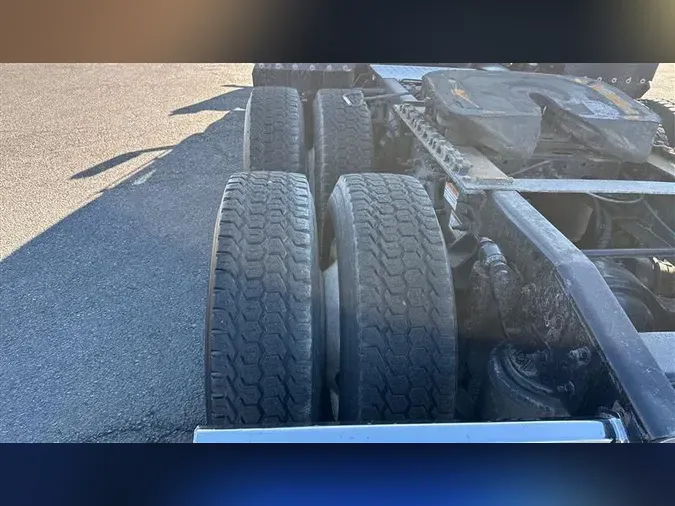 2023 FREIGHTLINER CA126c1c2915ba2339a97432c94231e4239a0