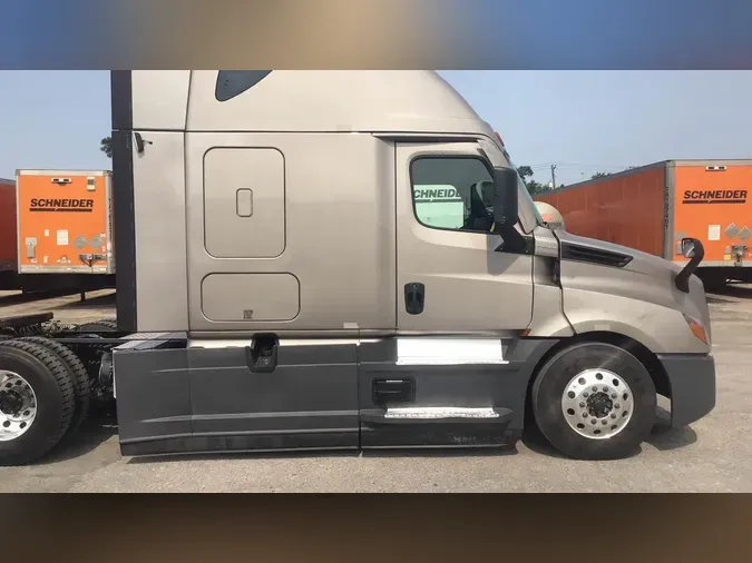 2024 Freightliner Cascadia 126c1c3f76d8bcabd54a6d5b14bb3d1a849