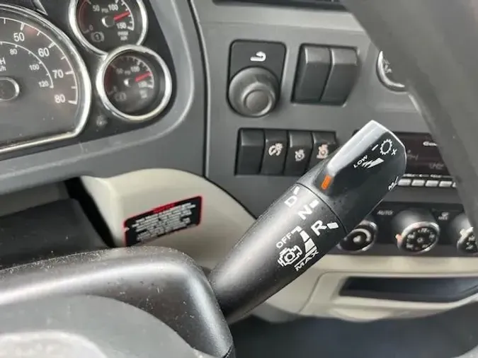 2022 Peterbilt 579