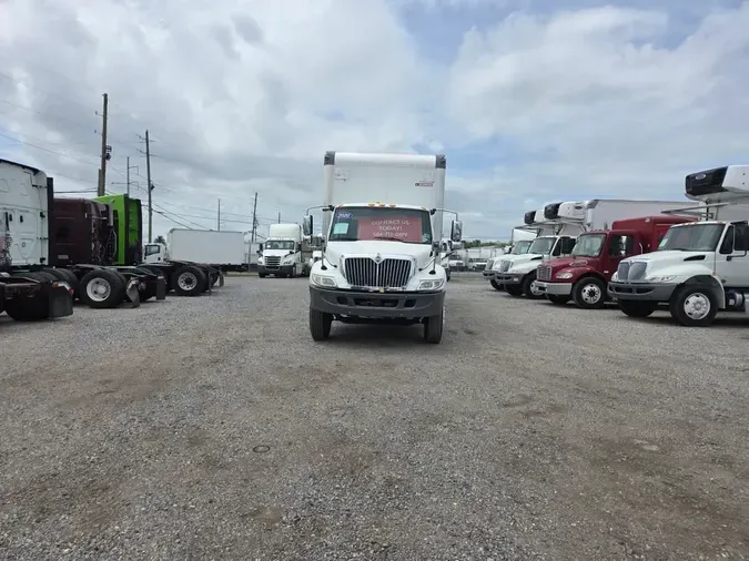 2020 NAVISTAR INTERNATIONAL MV607 (4X2)