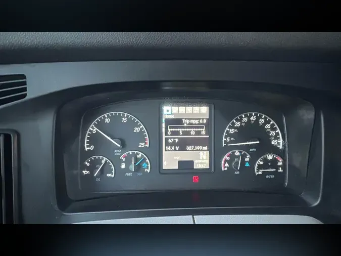 2021 Freightliner Cascadia 126