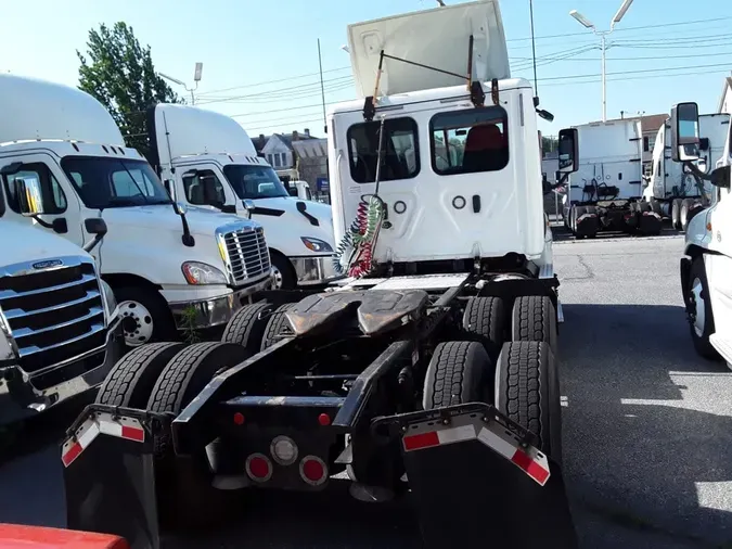 2018 FREIGHTLINER CASCADIA 125