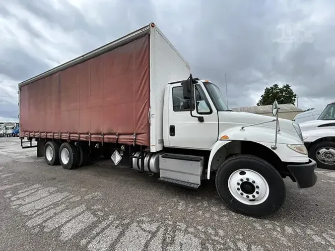 2017 INTERNATIONAL DURASTAR 4400