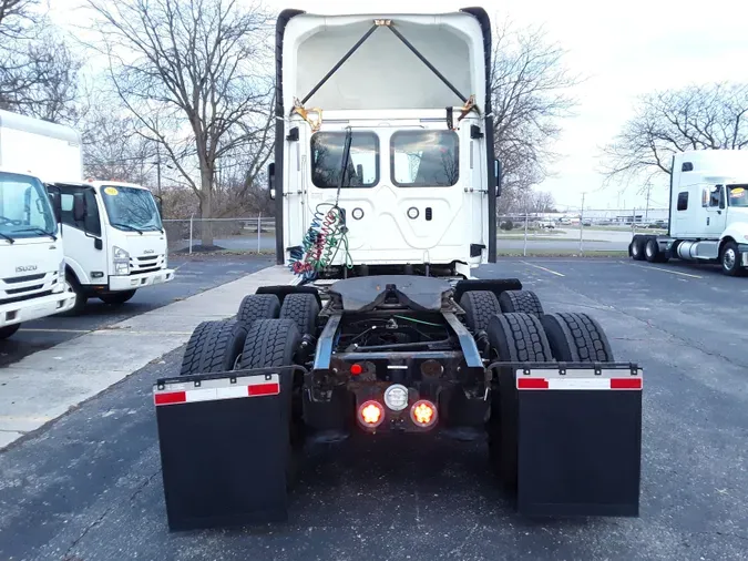 2018 FREIGHTLINER/MERCEDES CASCADIA 125