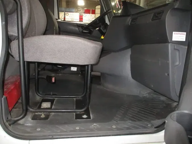 2019 NAVISTAR INTERNATIONAL LT625 DAYCAB T/A