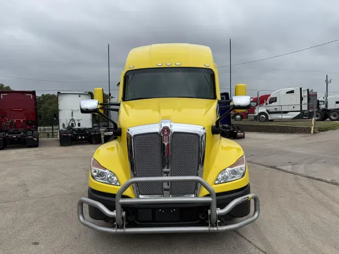 2023 Kenworth T680