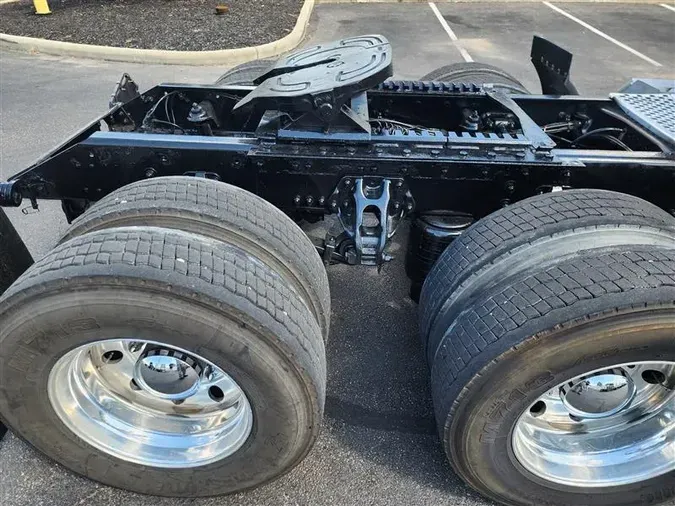 2022 KENWORTH T680