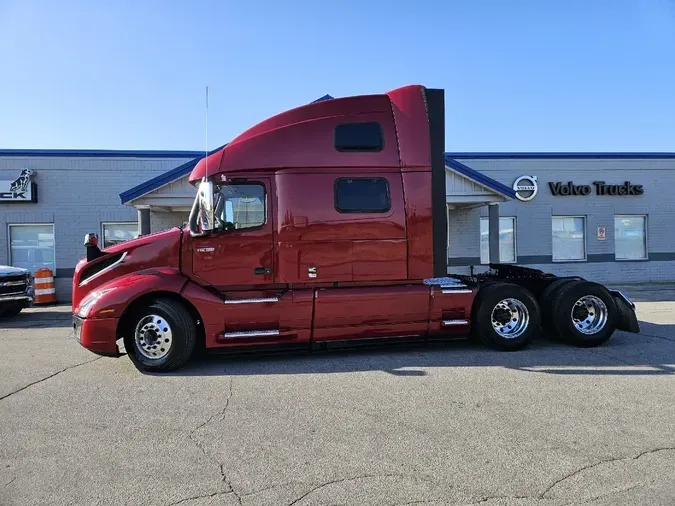 2023 VOLVO VNL64T860c1d711facc82c8026c74b8bf87c4d3fa