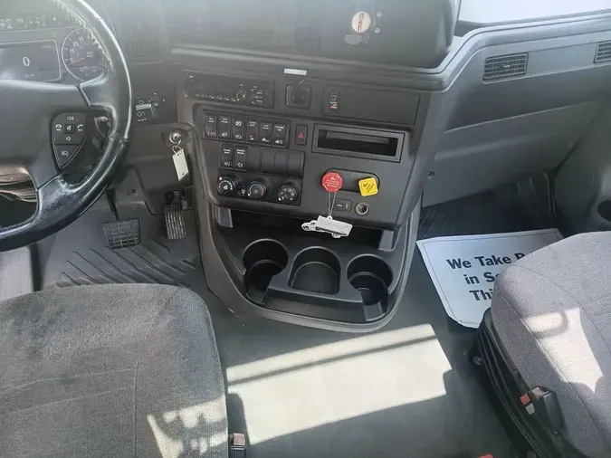 2020 NAVISTAR INTERNATIONAL LT625 DAYCAB T/A